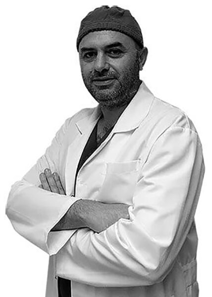 dr-michalis-georgiou-profile cirugia capilar barcelona